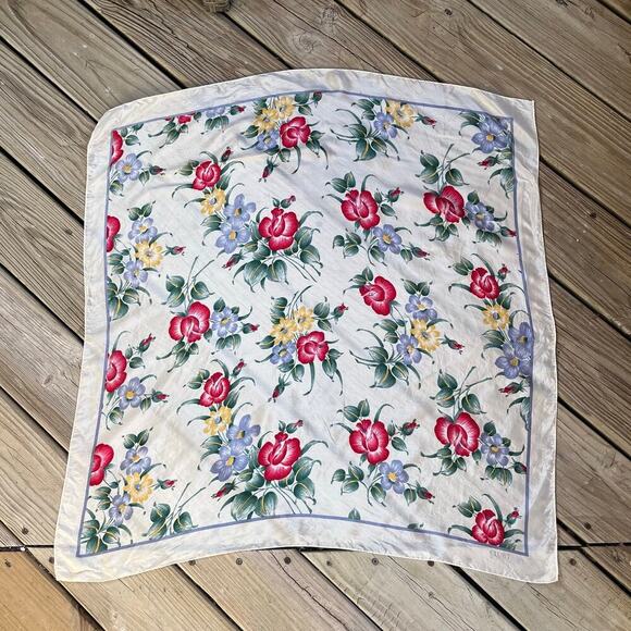 Echo Club 7 Vintage 100% Silk Floral Square Scarf - Picture 1 of 4